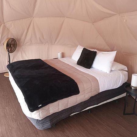 Oakridge Glamping Hotel Rotorua Exterior photo