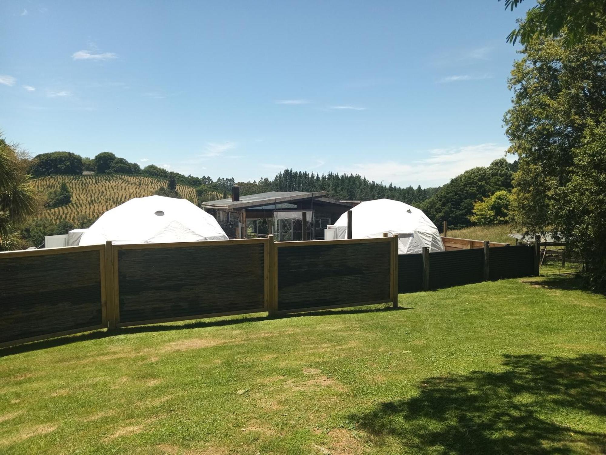 Oakridge Glamping Hotel Rotorua Exterior photo