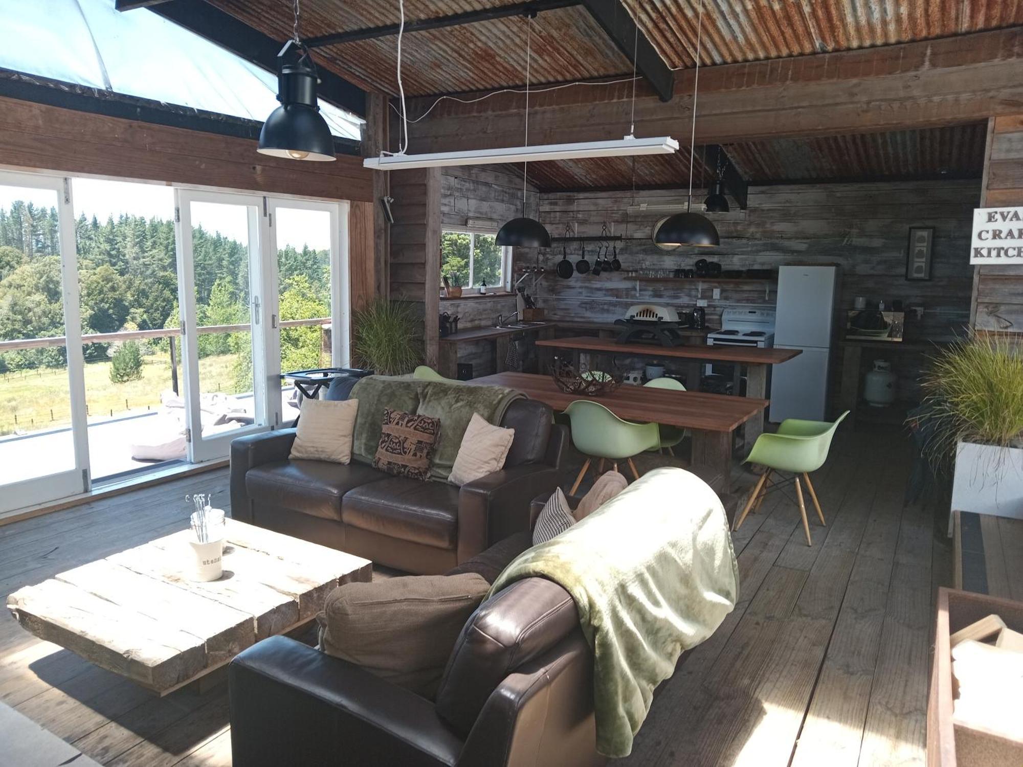 Oakridge Glamping Hotel Rotorua Exterior photo